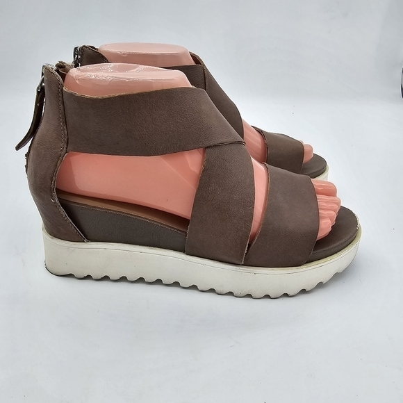 Steven by Steve Madden Womens Keanna Wedge Sandal Strappy Zip Up Brown Size 6.5M - Picture 4 of 12